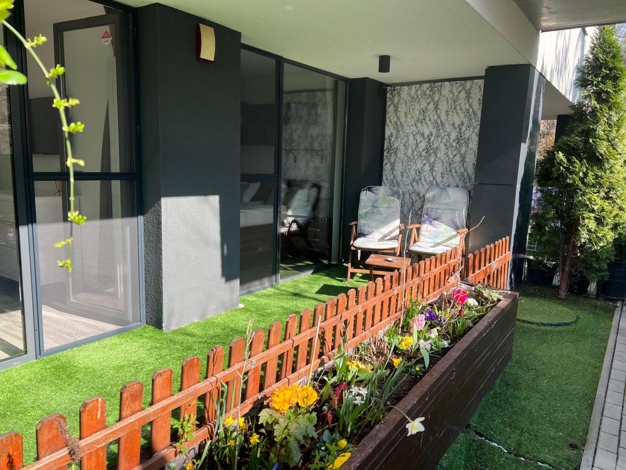 Forest Park Garden Apartment Братислава Екстериор снимка