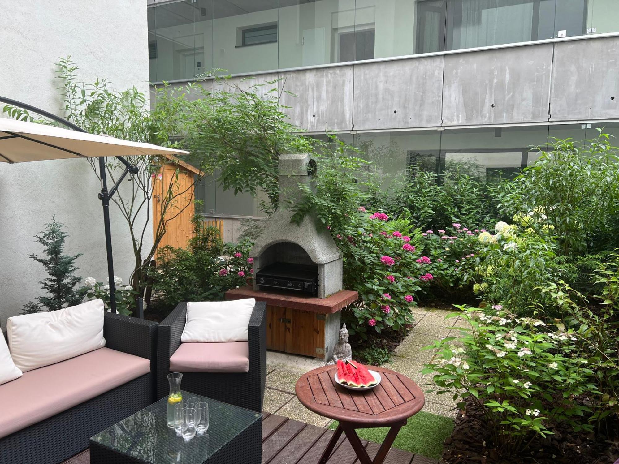 Forest Park Garden Apartment Братислава Екстериор снимка
